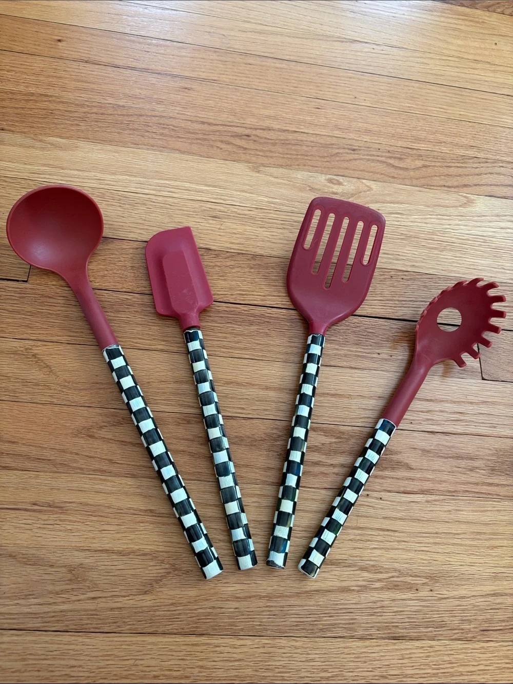 MacKenzie-Childs RETIRED courtly check utensil set